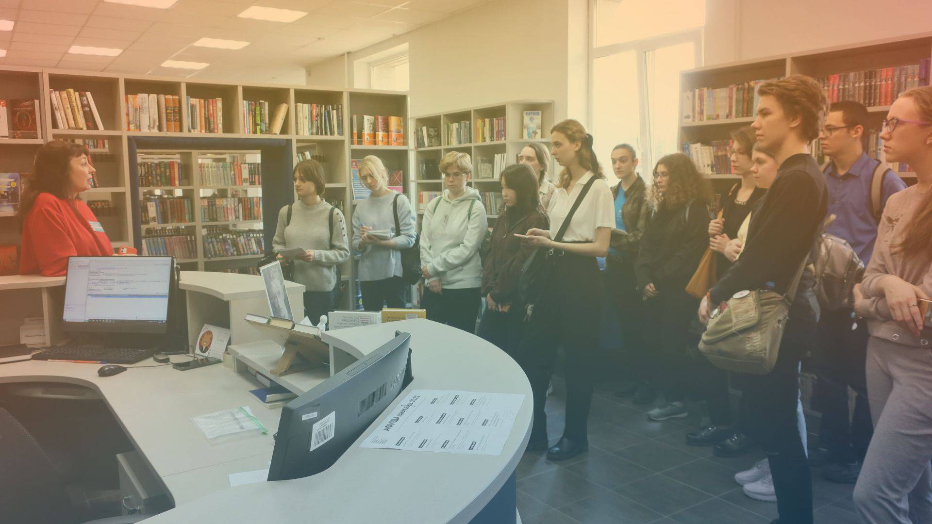 Проведены две библиотечные экскурсии для студентов СПбТБиИТ
